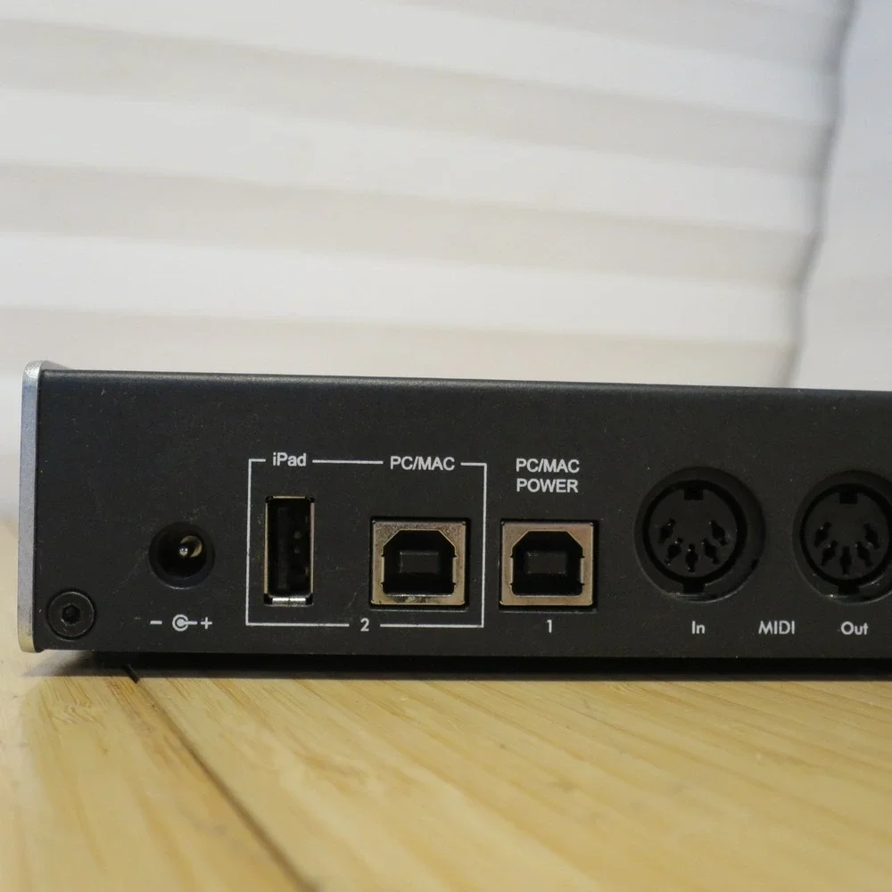 iConnectivity iConnectAUDIO2+‎ USB Audio Interface MIDI I/O Phantom Power